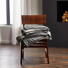 Load image into Gallery viewer, weighted blanket 20 lbs